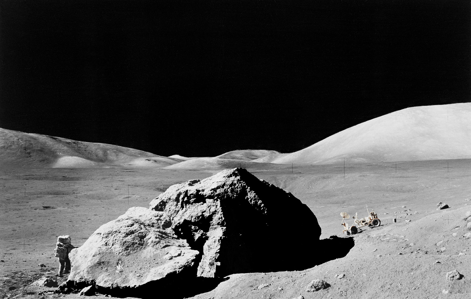 Photo of a huge boulder