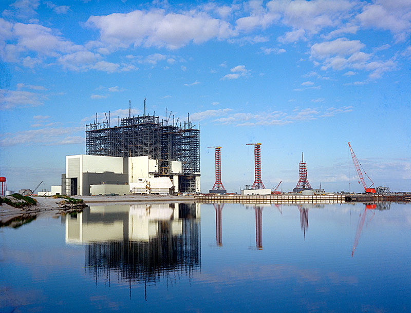 A photo of the contruction of the Vehicle Assembly Building