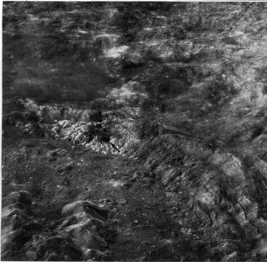 FIGURE 154. - This oblique view looking north across the northern part of the crater King was taken by the Apollo 10 crew.