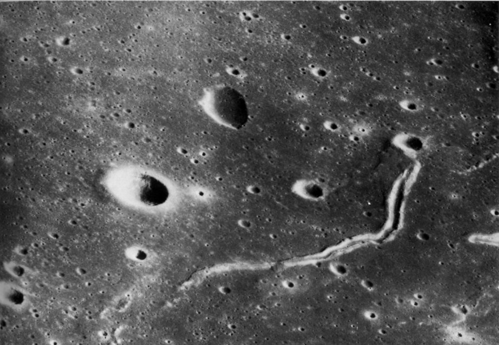 FIGURE 190. - Pictured here is a lunar sinuous rille located in the eastern part of Mare Serenitatis.