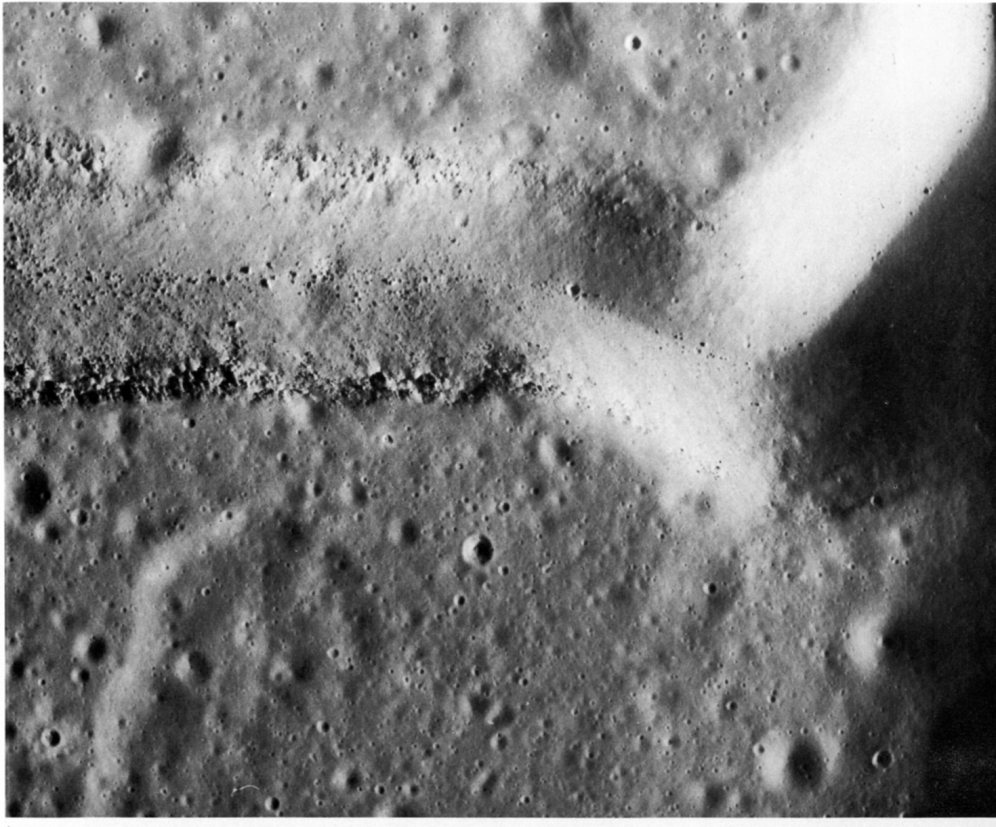 FIGURE 205. - This closeup of Hadley Rille was taken by the Apollo 15 panoramic camera. 