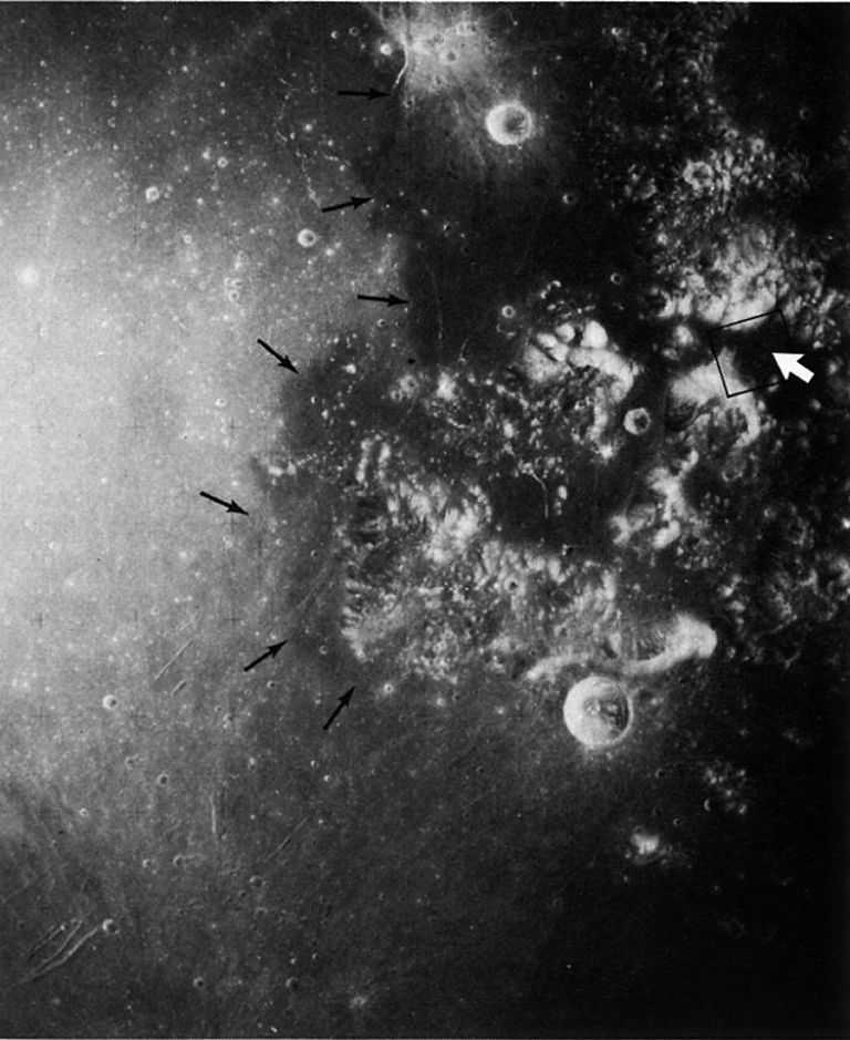 FIGURE 60. - The southeastern margin of Mare Serenitatis and the surrounding Taurus-Littrow highlands are shown in this high Sun angle photograph. 